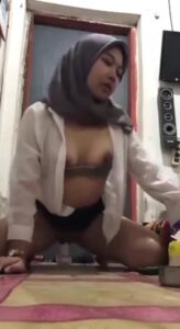 Bokep indo hd KONAK HIJAB (31)