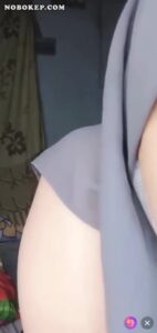 Bokep indo hd Bokep Indo Cewek Jilbab Masker Remas Susu